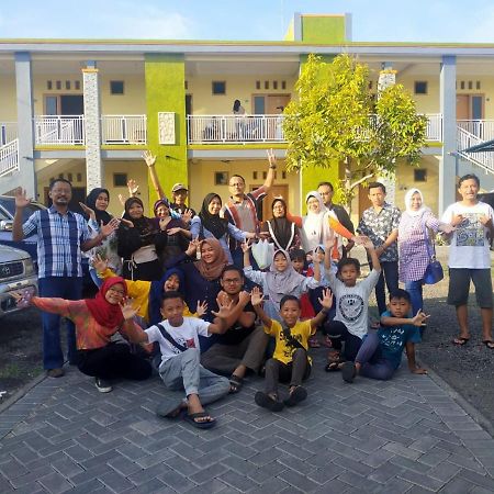 R3 Brawijaya Homestay Banyuwangi  Eksteriør bilde