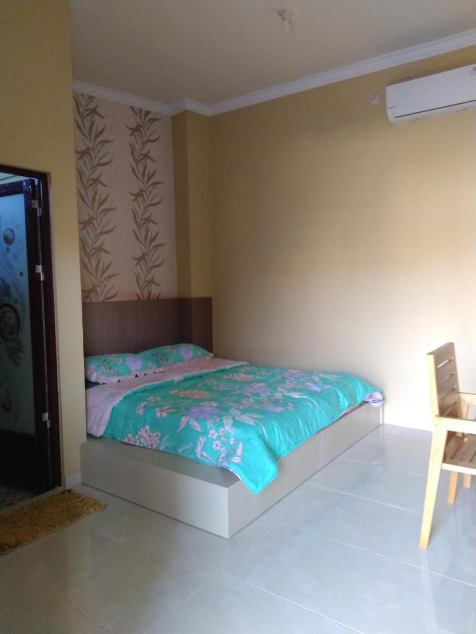 R3 Brawijaya Homestay Banyuwangi  Eksteriør bilde