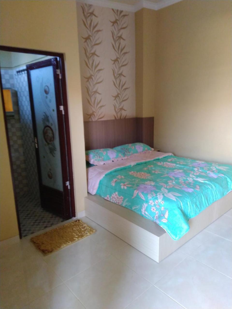 R3 Brawijaya Homestay Banyuwangi  Eksteriør bilde