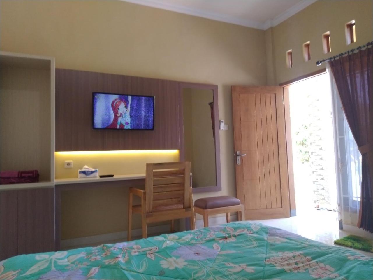 R3 Brawijaya Homestay Banyuwangi  Eksteriør bilde