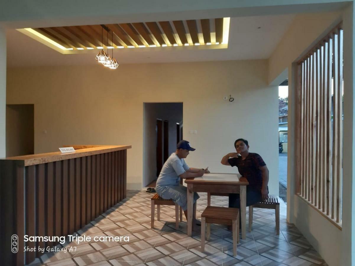R3 Brawijaya Homestay Banyuwangi  Eksteriør bilde