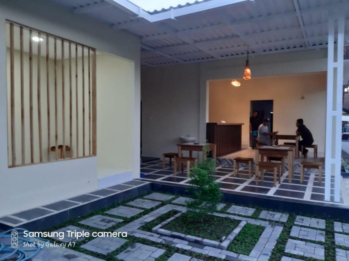 R3 Brawijaya Homestay Banyuwangi  Eksteriør bilde